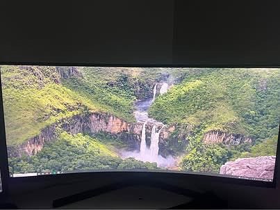 Svive 34" Curved Gamingskärm 180Hz (3440x1440 UWQHD) – Fint skick!