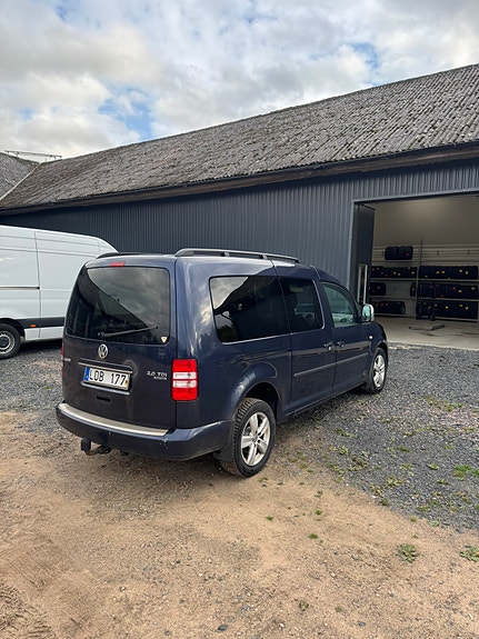 Volkswagen Caddy Maxi 4 of 9