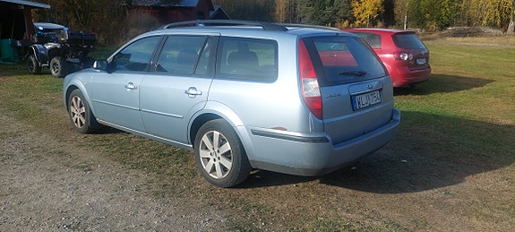 Ford Mondeo 4 of 5