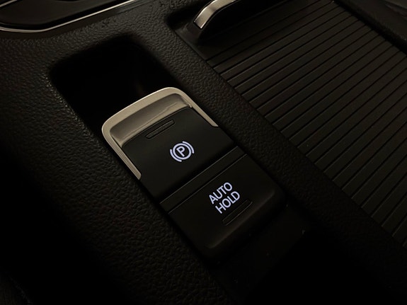 Volkswagen Passat 26 of 30