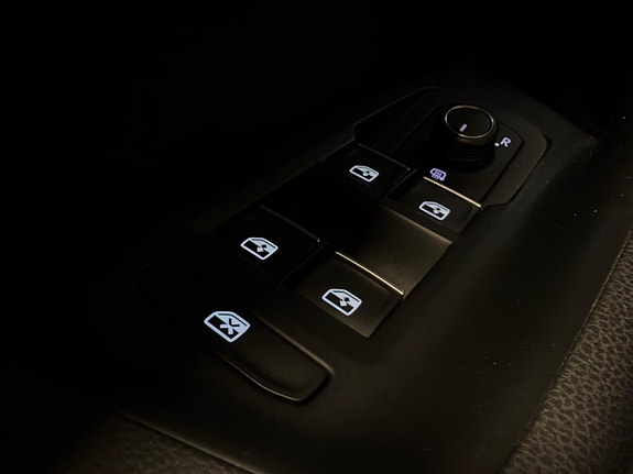 Volkswagen Passat 28 of 30