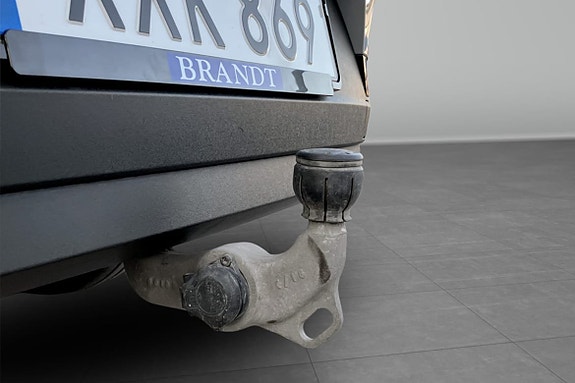 Polestar 2 4 of 11