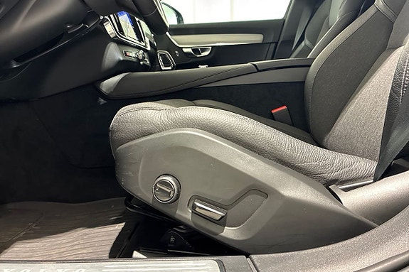 Volvo V90 21 of 29
