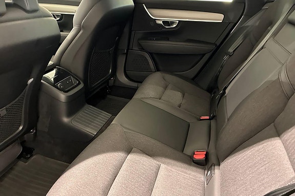 Volvo V90 13 of 29
