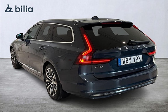 Volvo V90 2 of 29