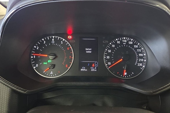 Renault Clio 14 of 21