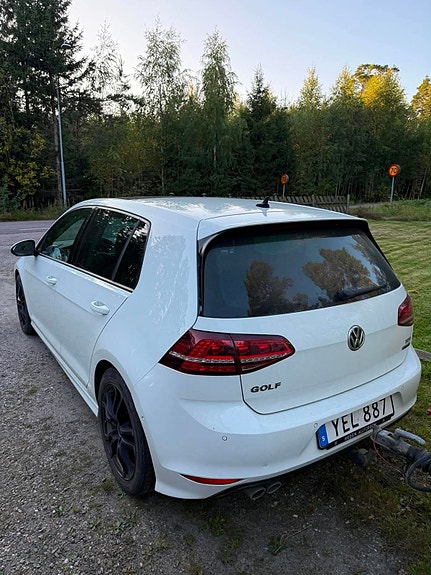 Volkswagen Golf VII 2 of 4