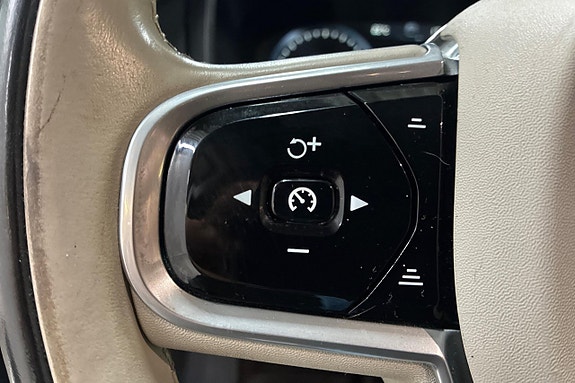 Volvo V90 Cross Country 21 of 27