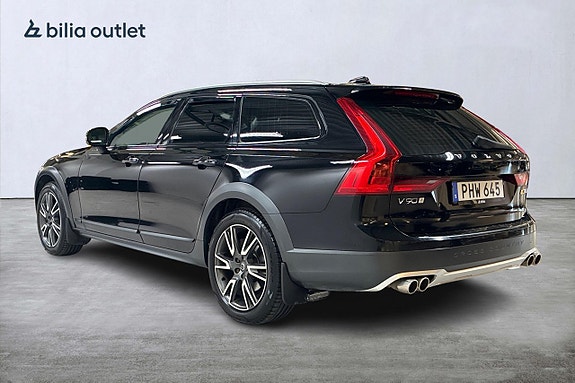 Volvo V90 Cross Country 8 of 27