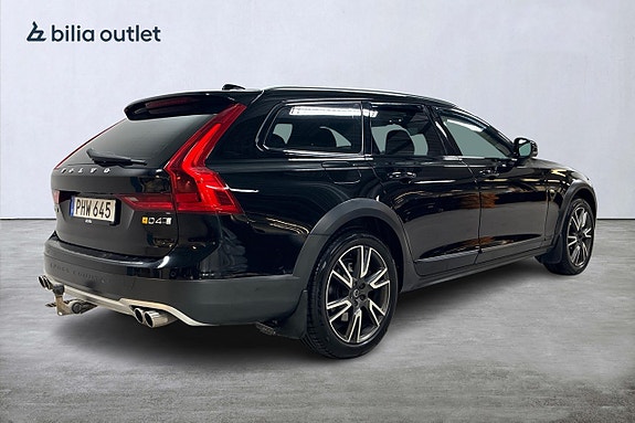 Volvo V90 Cross Country 6 of 27
