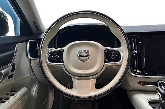 Volvo V90 Cross Country 16 of 27