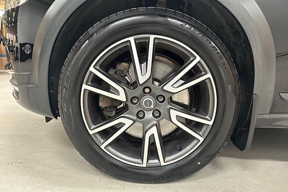 Volvo V90 Cross Country 11 of 27