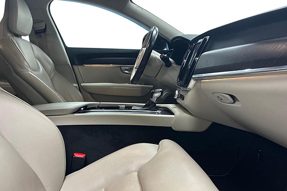 Volvo V90 Cross Country 15 of 27