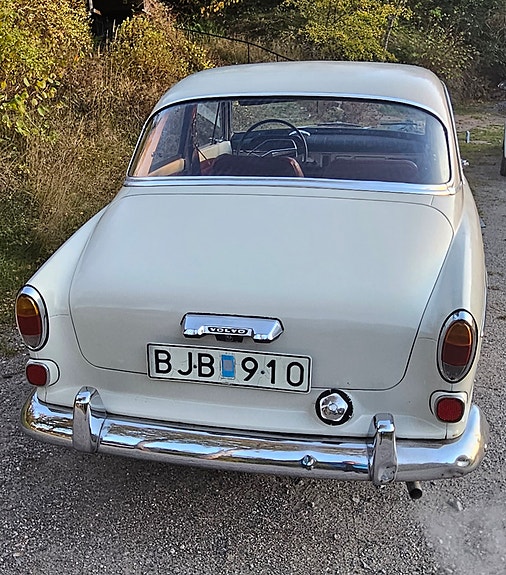 Volvo Amazon 2 of 12