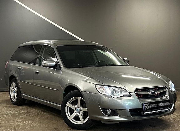 Subaru Legacy 3 of 17