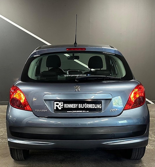 Peugeot 207 8 of 17