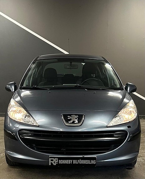 Peugeot 207 2 of 17