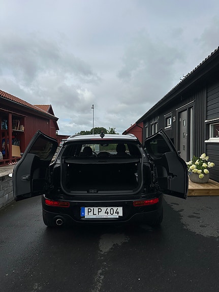 MINI Cooper 4 of 8