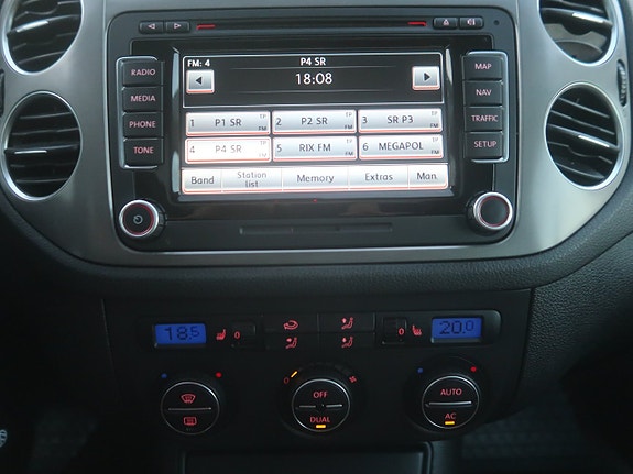 Volkswagen Tiguan 15 of 27