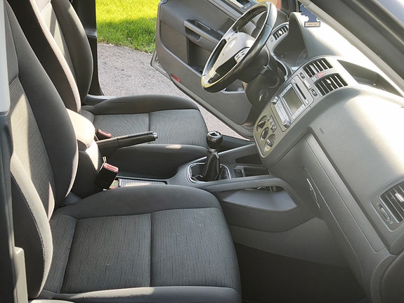Volkswagen Golf V 6 of 18