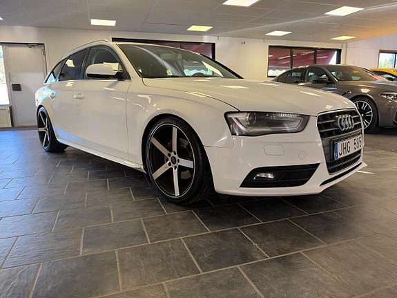 Audi A4 5 of 23