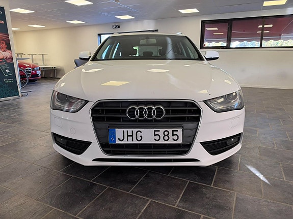Audi A4 3 of 23