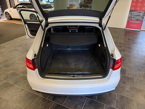 Audi A4 11 of 23