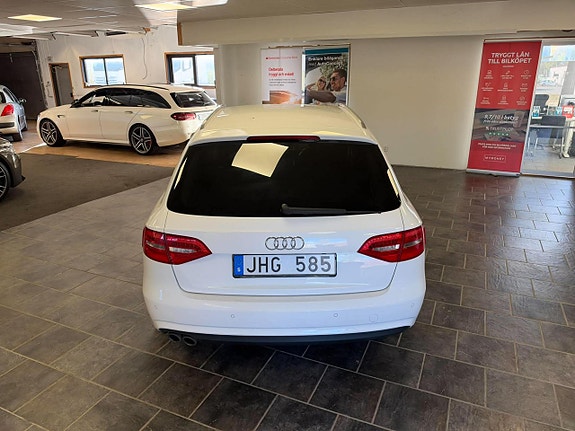 Audi A4 10 of 23
