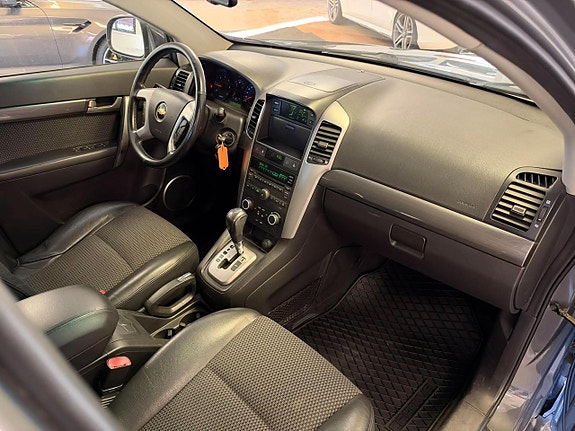 Chevrolet Captiva 17 of 28
