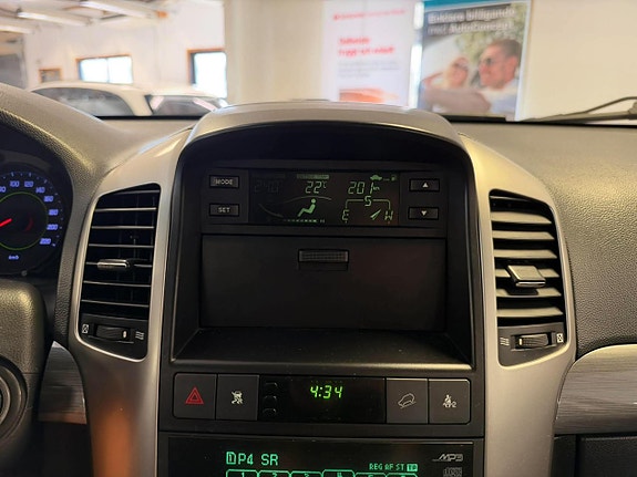 Chevrolet Captiva 20 of 28