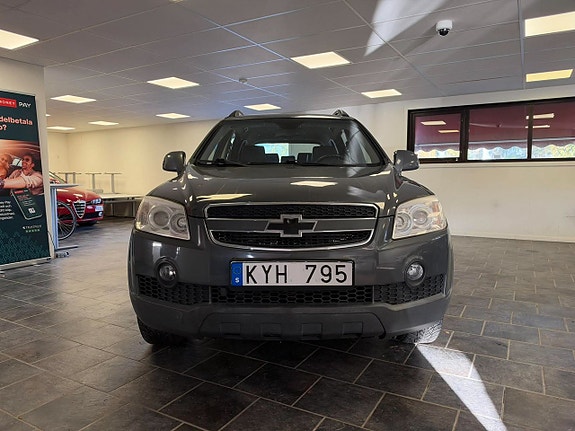 Chevrolet Captiva 4 of 28