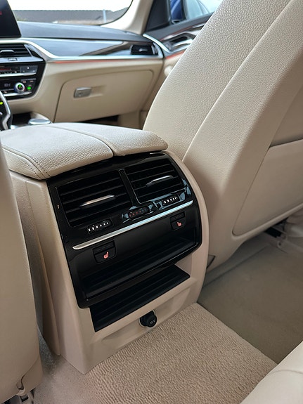 BMW 530d 12 of 17