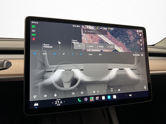 Tesla Model Y 21 of 30