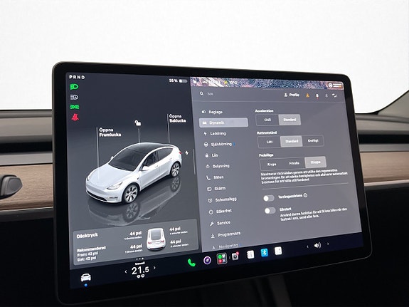 Tesla Model Y 23 of 30