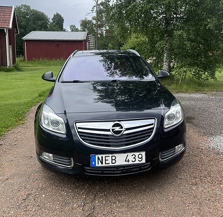 Opel Insignia 3 of 11
