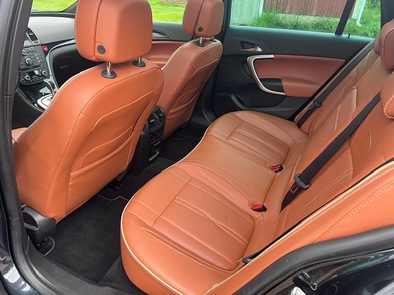 Opel Insignia 10 of 11