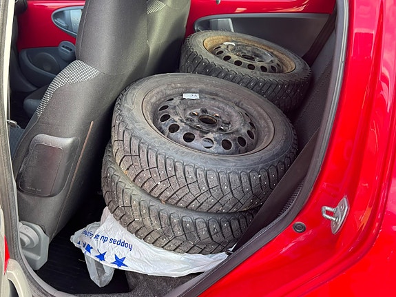 Toyota Aygo 9 of 11