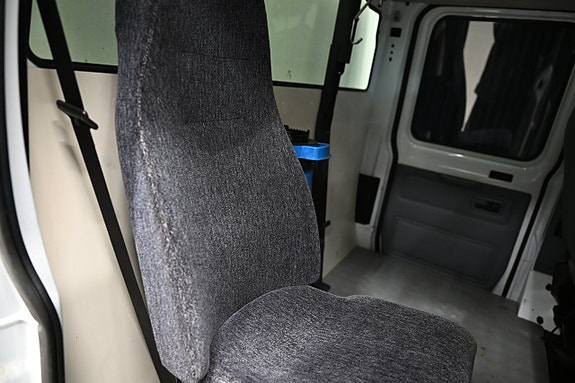 Ford Transit 24 of 30