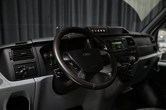 Ford Transit 19 of 30