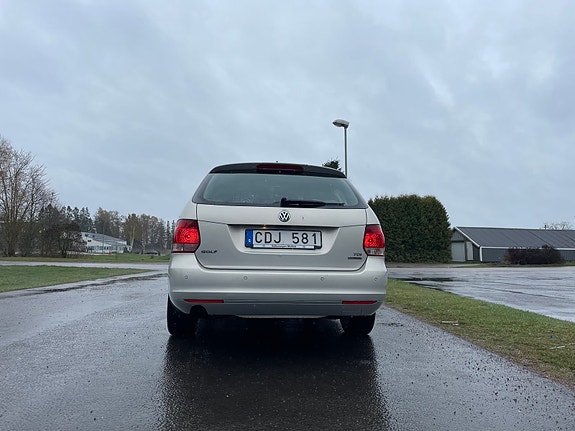Volkswagen Golf VI 3 of 4