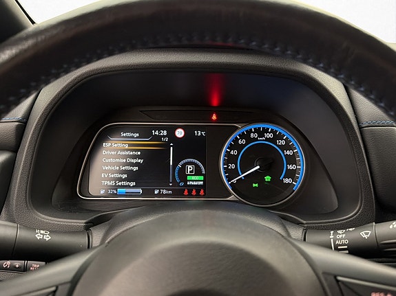 Nissan Leaf 17 of 30