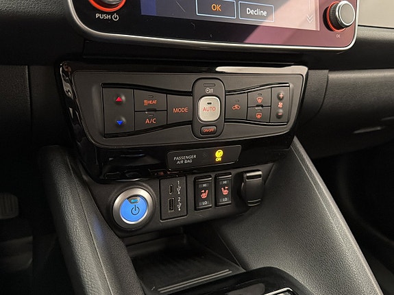 Nissan Leaf 22 of 30