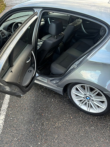 BMW 118d 7 of 10