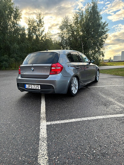 BMW 118d 3 of 10