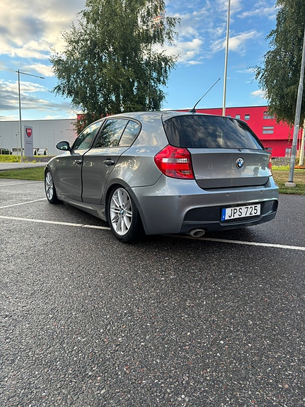 BMW 118d 4 of 10