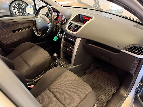 Peugeot 207 23 of 24