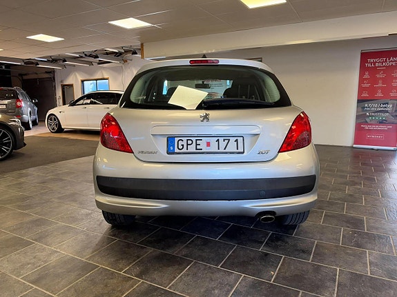 Peugeot 207 10 of 24