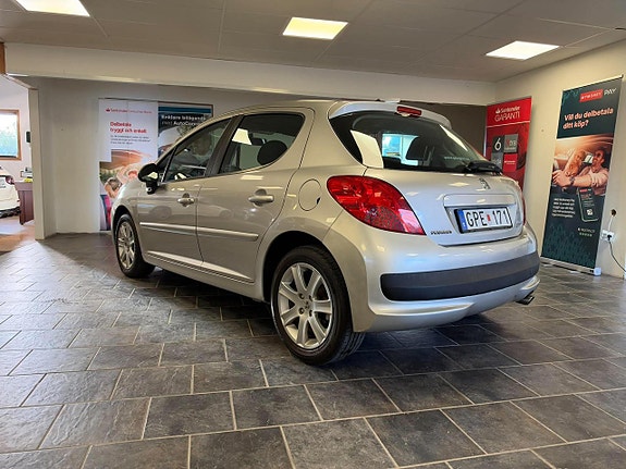 Peugeot 207 13 of 24