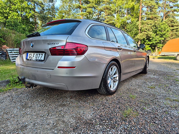 BMW 520d 3 of 7