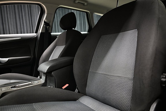 Ford Mondeo 23 of 24